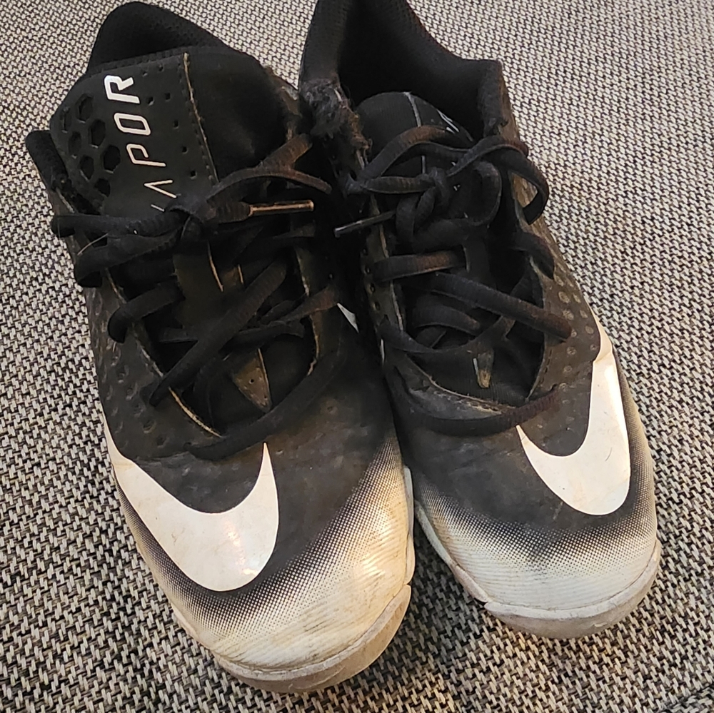 Nike Vapor baseball cleats 3Y